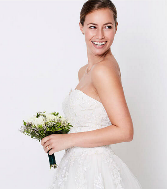 wedding-gown-model with flowers